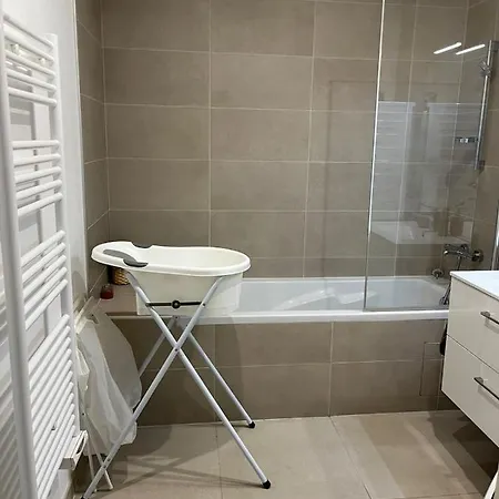2 Pieces A Apartment *